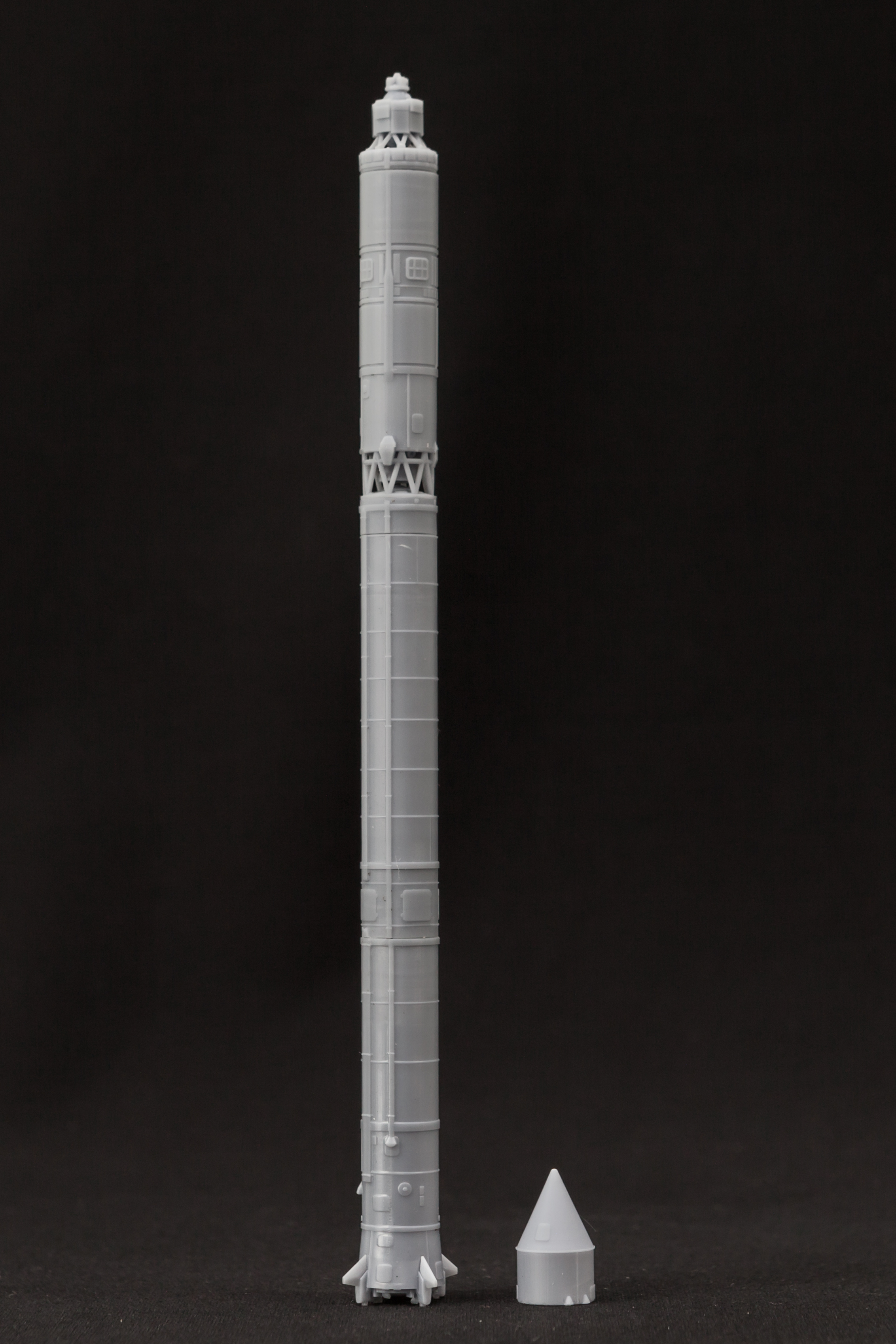 AM14490  Двухступенчатая ракета-носитель Космос-2 со спутником Интеркосмос-1 Arma Models