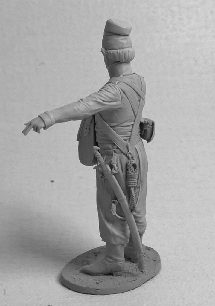 CHM-54339(M). Канонир (№2) орудийного расчета 6-фунтовой пушки конно-артиллерийских рот Донского казачьего войска, Россия 1809-16 гг. 54 мм. Материал - белый металл. Chronos Miniatures