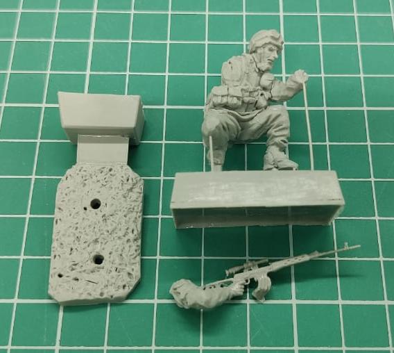 5078ТБ ВИМ, стоящий на колене морпех стреляет из снайперской винтовки,  1/35 Три Богатыря