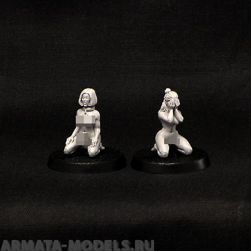 BV-slave-knee Игровая миниатюра  2 slavegirls kneeling (2 models) 2 slavegirls на коленях (2 модели) BROTHER VINNI's