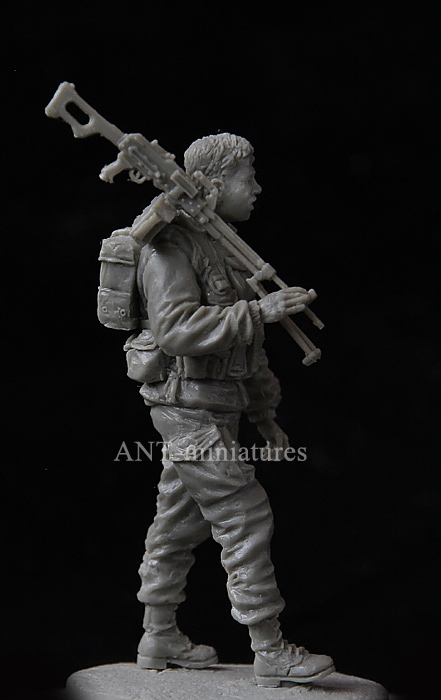 № 35-126 Фигурка Gunner of special troops GRU, Russia.1999 . Ant Miniatures