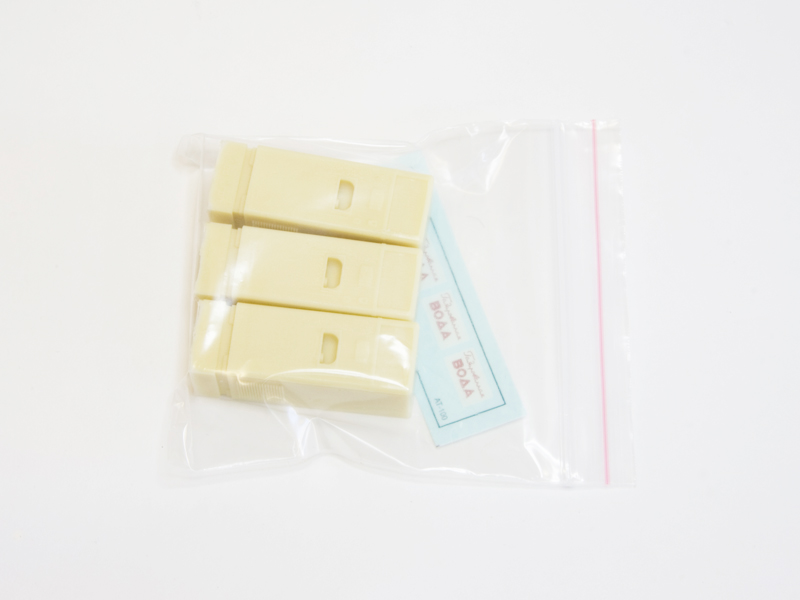 RIM35015 АТ-100С Советские автоматы с газировкой. 1970 (3 шт), масштаб 1/35 Red Iron