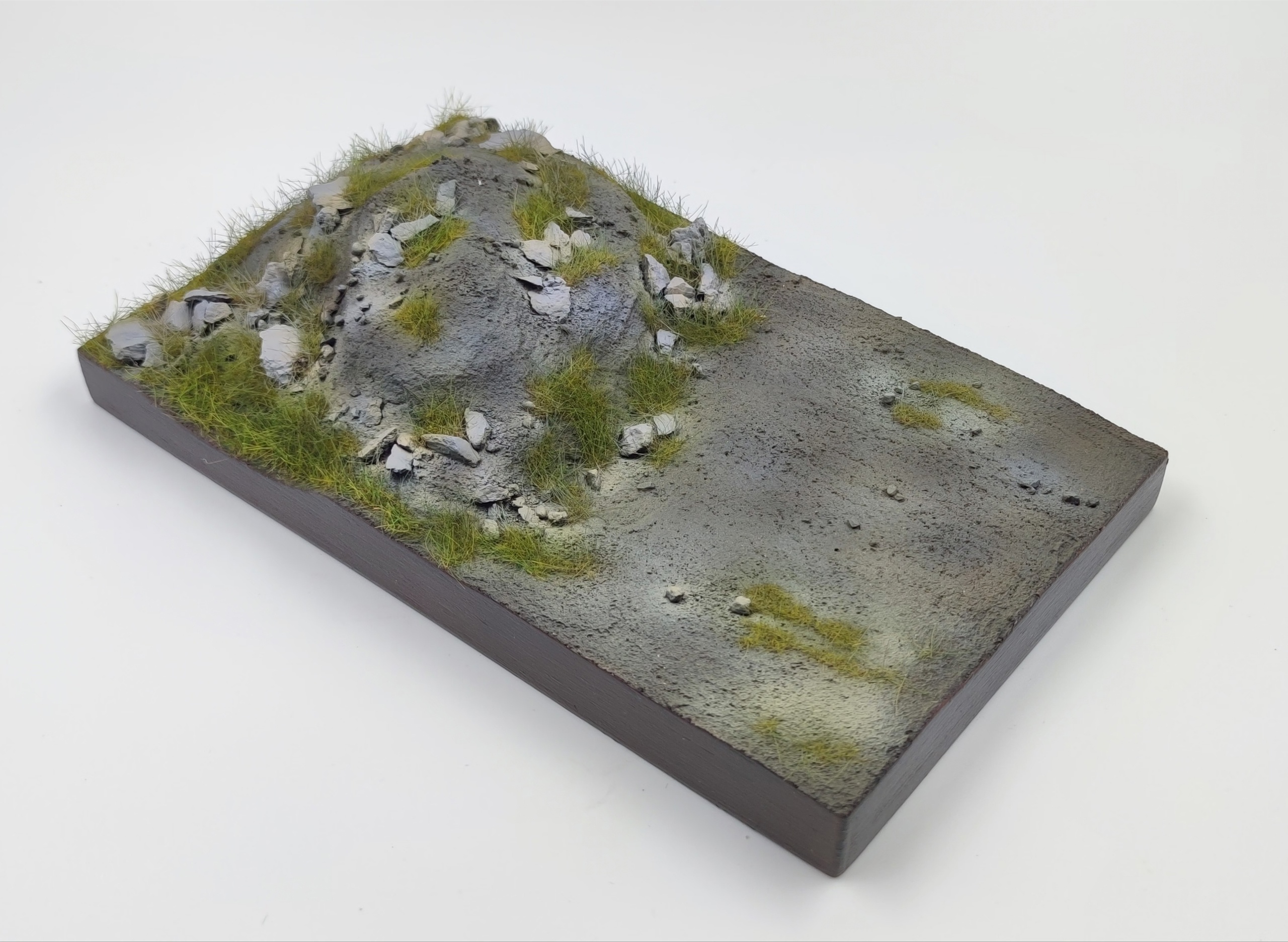 HE-72076 Подставка Удар из за холма