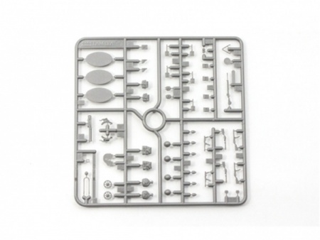 32577T Советский полуторатонный грузовик с фигурой водителя и четырьмя бойцами. Tamiya