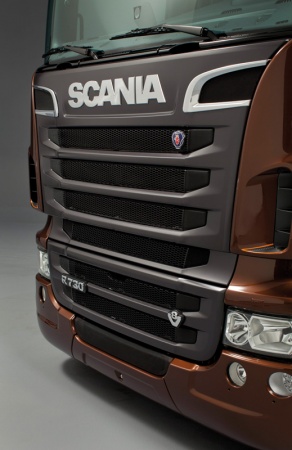 3897ИТ ГРУЗОВИК SCANIA R730 V8 BLACK AMBER Italeri