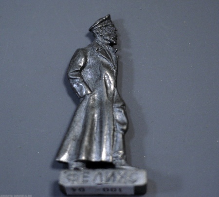 Н-100-004  Солдатики "Ура"