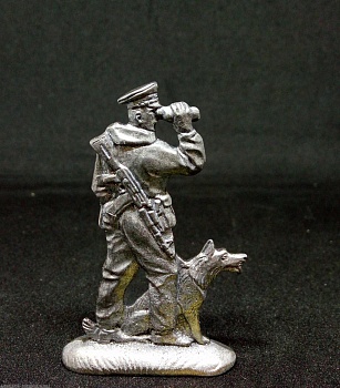 Н-7-094 Пограничник с собакой