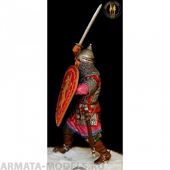 ОП.60.075 Фигура из белого металла Дружинник Александра Невского 