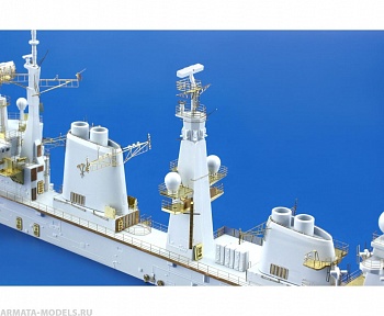 BIG5329ED  HMS IIIustrious 1/350