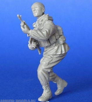 MCF35033 Российский солдат