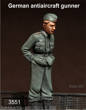 3551SOGA German antiaircraft gunner SOGA Miniatures