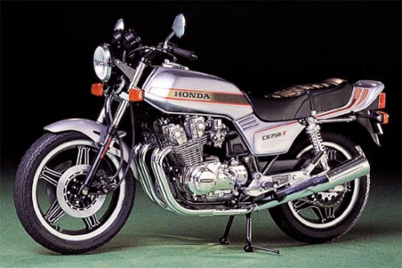14006 Мотоцикл Honda CB750F Tamiya